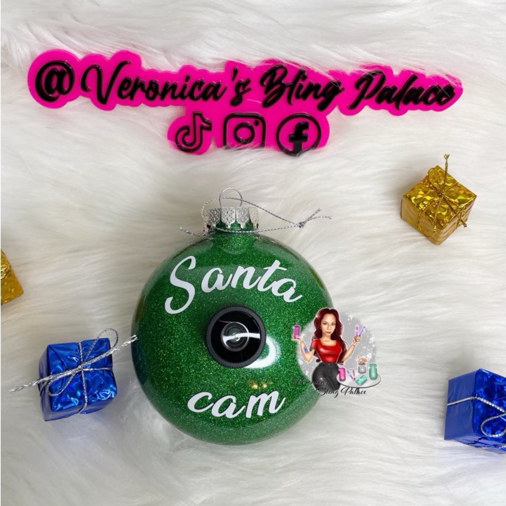 Kiss Me Santa Cam Ornament